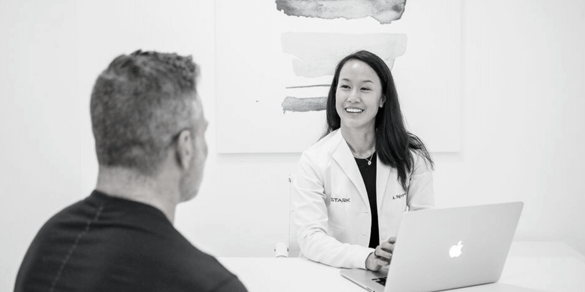 Dr. Alice, a naturopathic doctor at Stark, speaking with a Stark Student